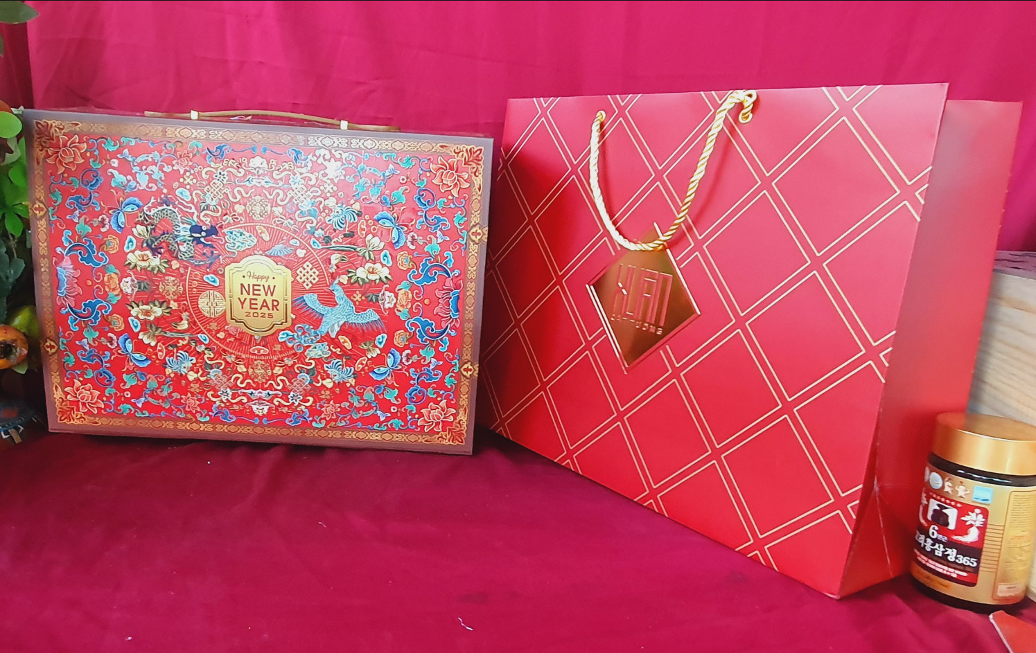 T101 Bánh Kokola, Sâm Nhung Hươu Q6, 5 hũ hạt dinh dưỡng