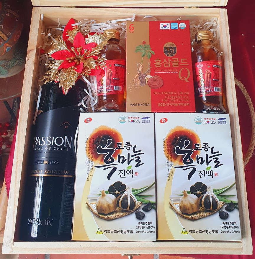 T121 2 Tỏi Đen Hàn, 1 Sâm Q Plus, 2 Sâm nước có củ, Passion đen