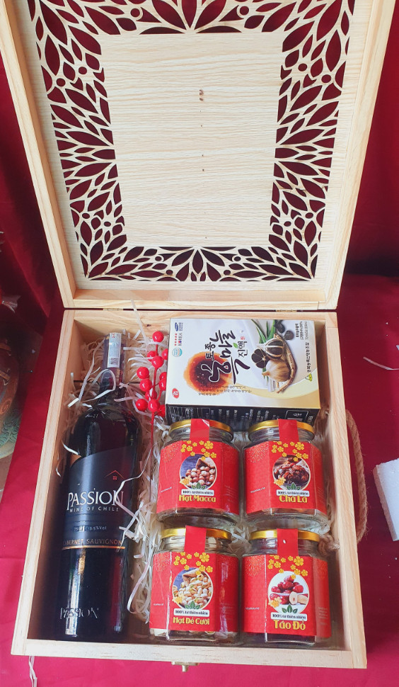 T129; Passion Chile, Tỏi đen Hàn Quốc, 4 Hũ trái cây sấy