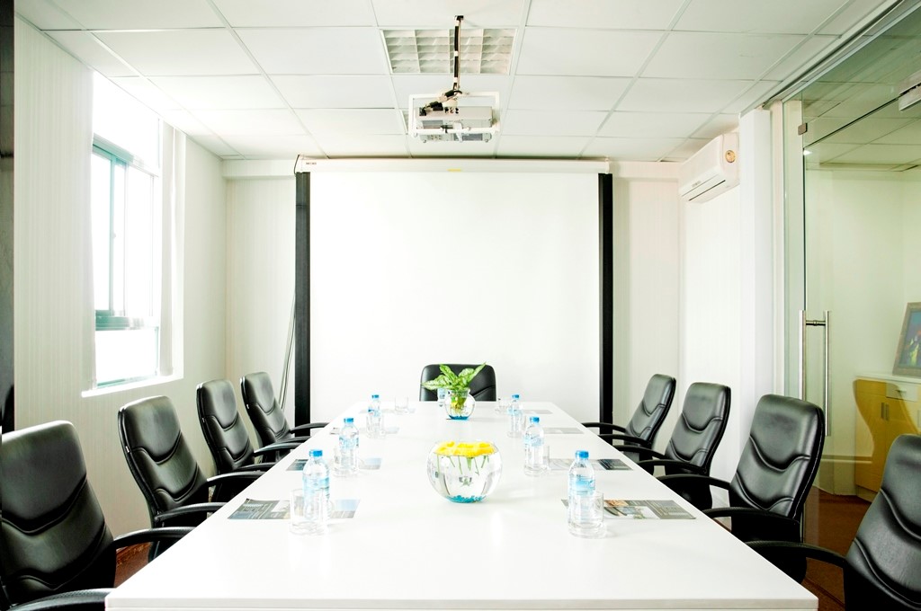 Nội thất nơi phòng họp nhờ cách bố trí khoa học.