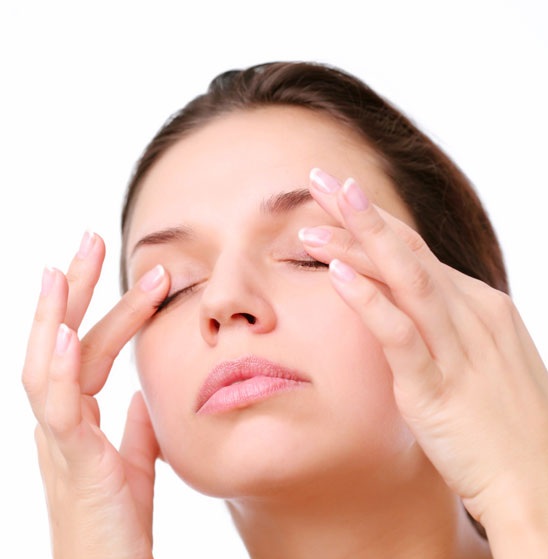 3 cách giúp giảm quầng thâm bọng mí mắt hiệu quả