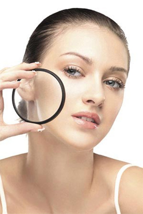 Nên làm gì khi lỗ chân lông trên da mặt quá to