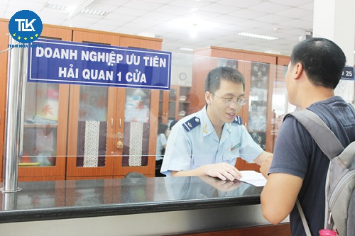 nhung-dieu-kien-nao-de-duoc-cong-nhan-la-dai-ly-lam-thu-tuc-hai-quan