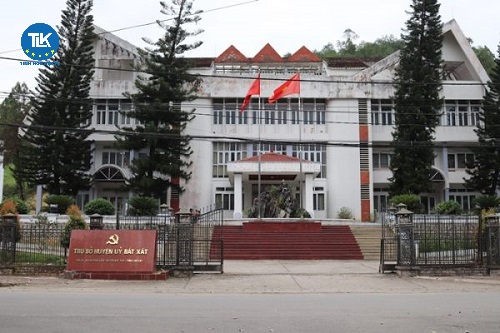 ubnd-huyen-bat-xat-lao-cai-tuyen-dung-vien-chuc-su-nghiep-gd-dt-nam-2022