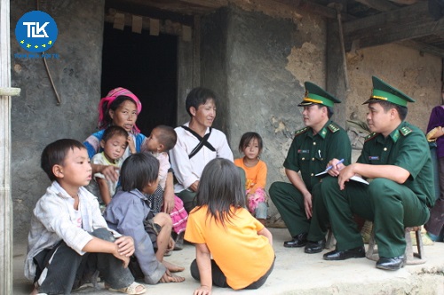 quyen-xac-dinh-xac-dinh-lai-dan-toc-la-gi