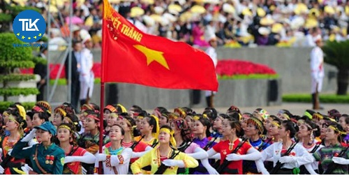 quyen-xac-dinh-xac-dinh-lai-dan-toc-la-gi