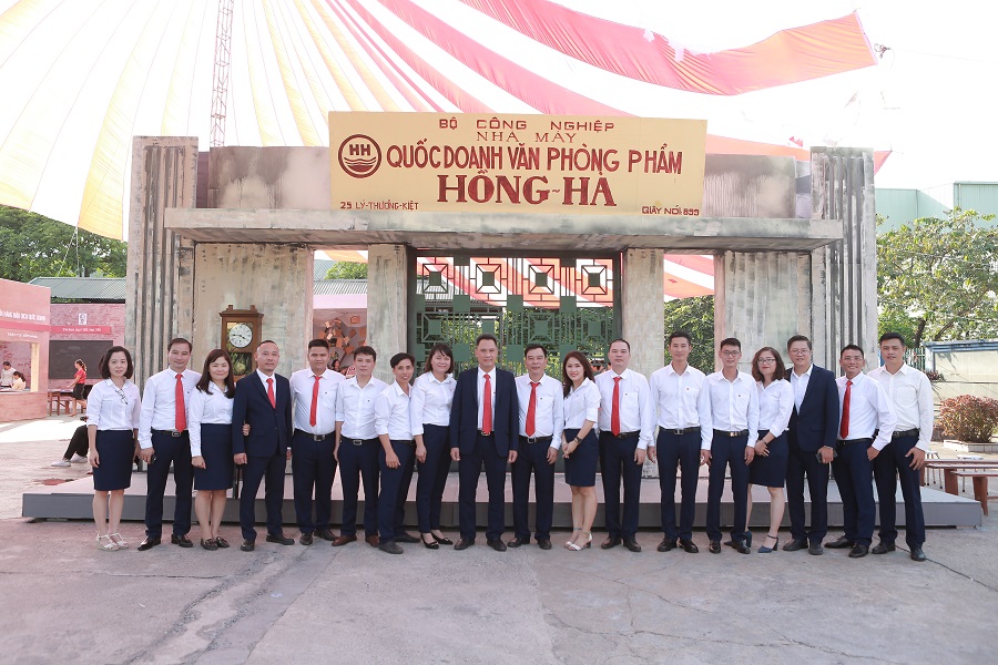 Văn phòng phẩm Hồng Hà: Từ Nhà máy sản xuất đầu tiên của Việt Nam đến 60 năm phát triển