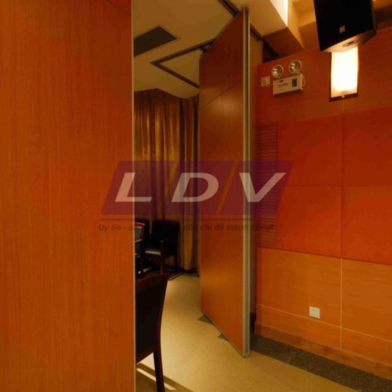 Vách ngăn LDV021 tiện lợi