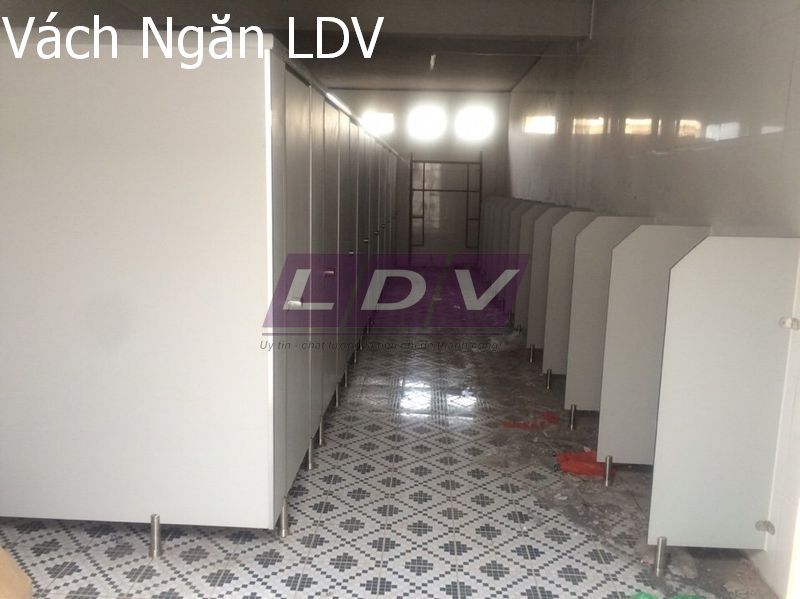 Vách ngăn vệ sinh tấm Compact Trung Quốc Grade HPL màu kem