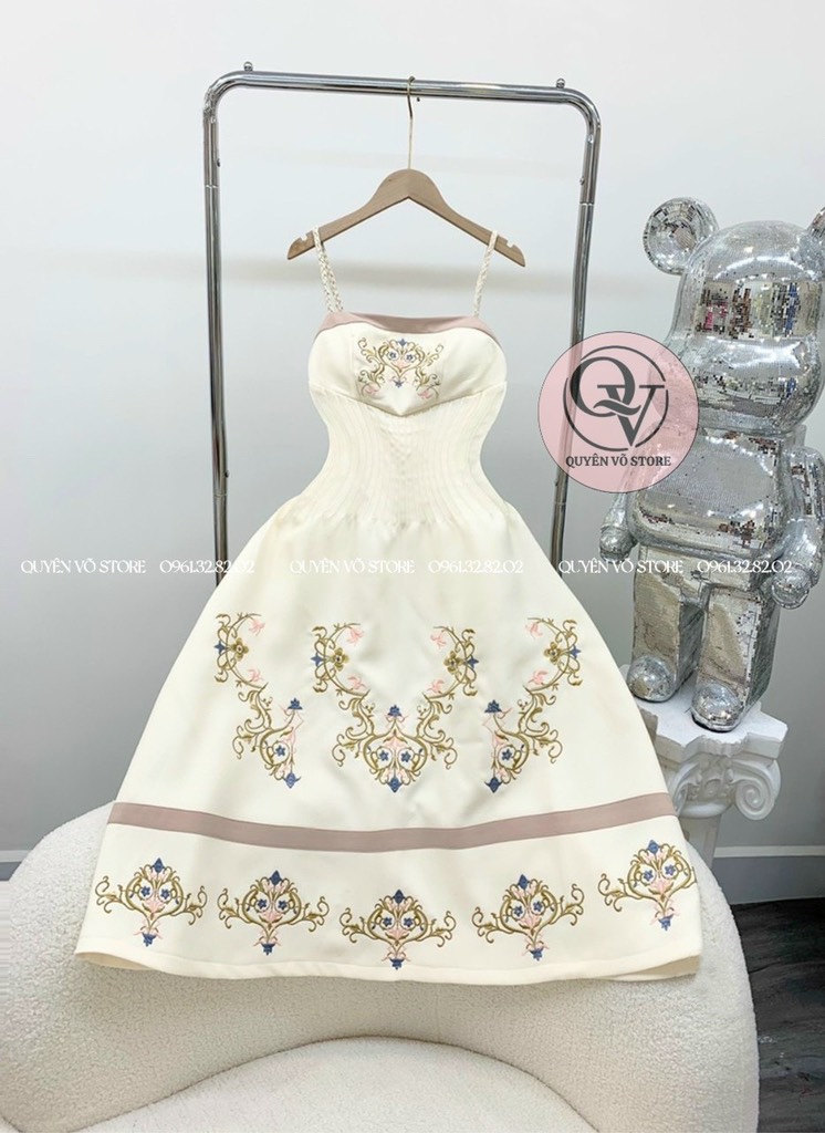 Đầm thêu tay voan siêu phẩm cao cấp trung niên - Đầm Nga Dương - Đầm, váy  nữ | ThờiTrangNữ.vn