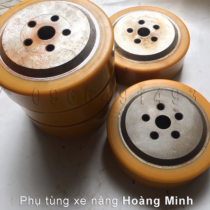 banh-xe-pu-230-75-30-phu-tung-xe-nang-hoang-minh