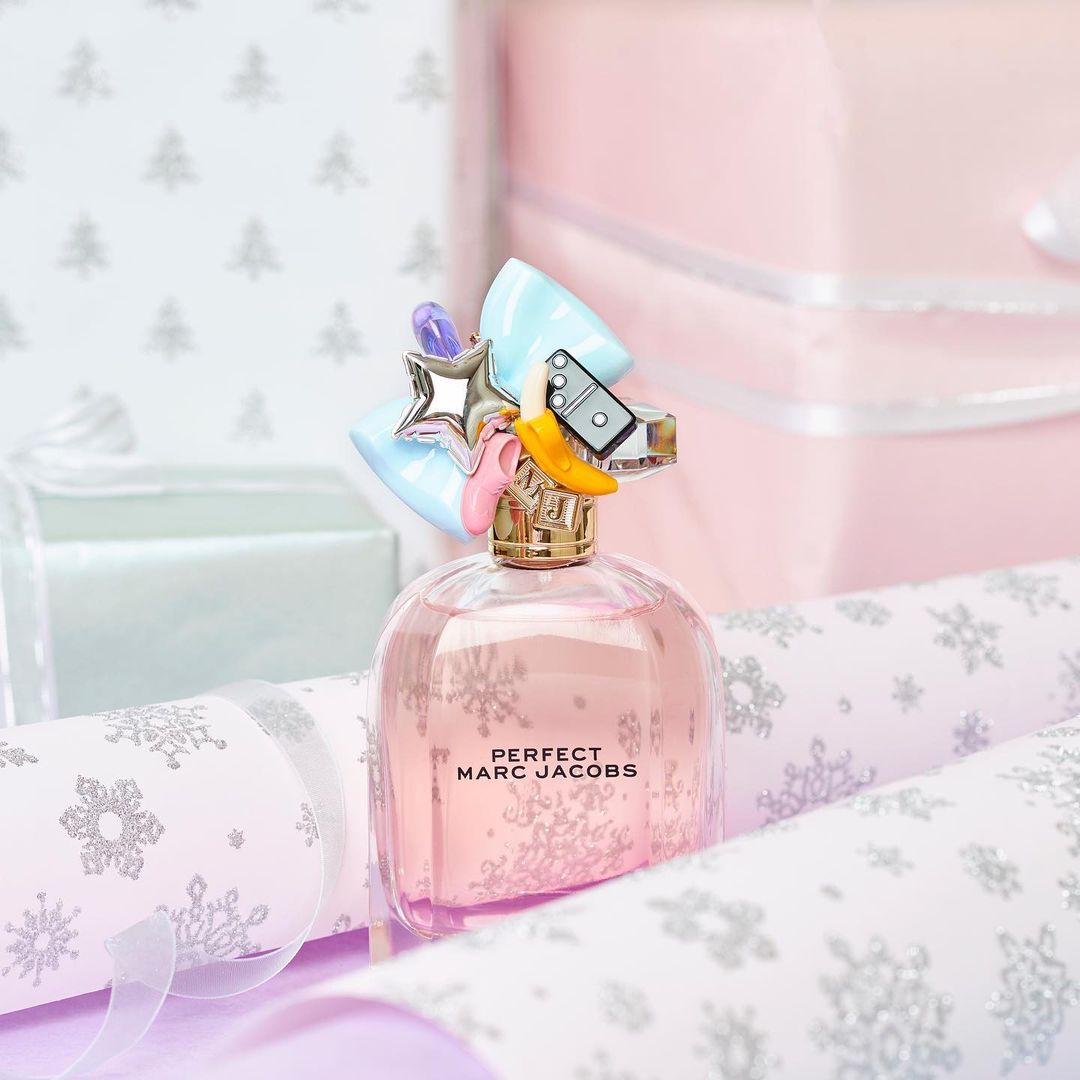 MARC JACOBS PERFECT-  SỰ HOÀN HẢO ĐẾN TỪ NHỮNG ĐIỀU KHÔNG HOÀN HẢO