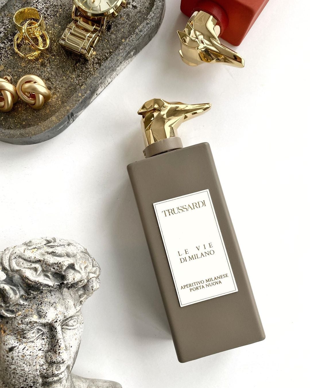 Trussardi Porta Nuova - âm hưởng thời hiện đại.
