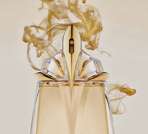 THIERRY MUGLER ALIEN EAU EXTRAORDINAIRE - TIA NẮNG XUYÊN QUA NGÓC NGÁCH CỦA CÁI ĐẸP.