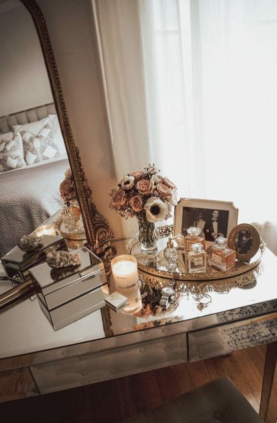 TOP 5 CHAI NƯỚC HOA NỮ TUYỆT VỜI NHẤT MỌI THỜI ĐẠI!