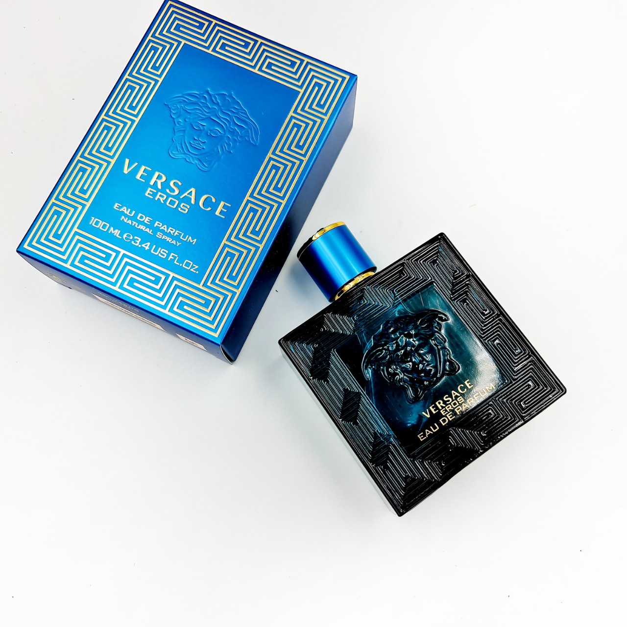 Lộ Diện Phiên Bản Mới Nhất Versace Eros EDP 2020 - Bộ Dạng Của Vị Thần Tình Yêu Thay Đổi Ra Sao?