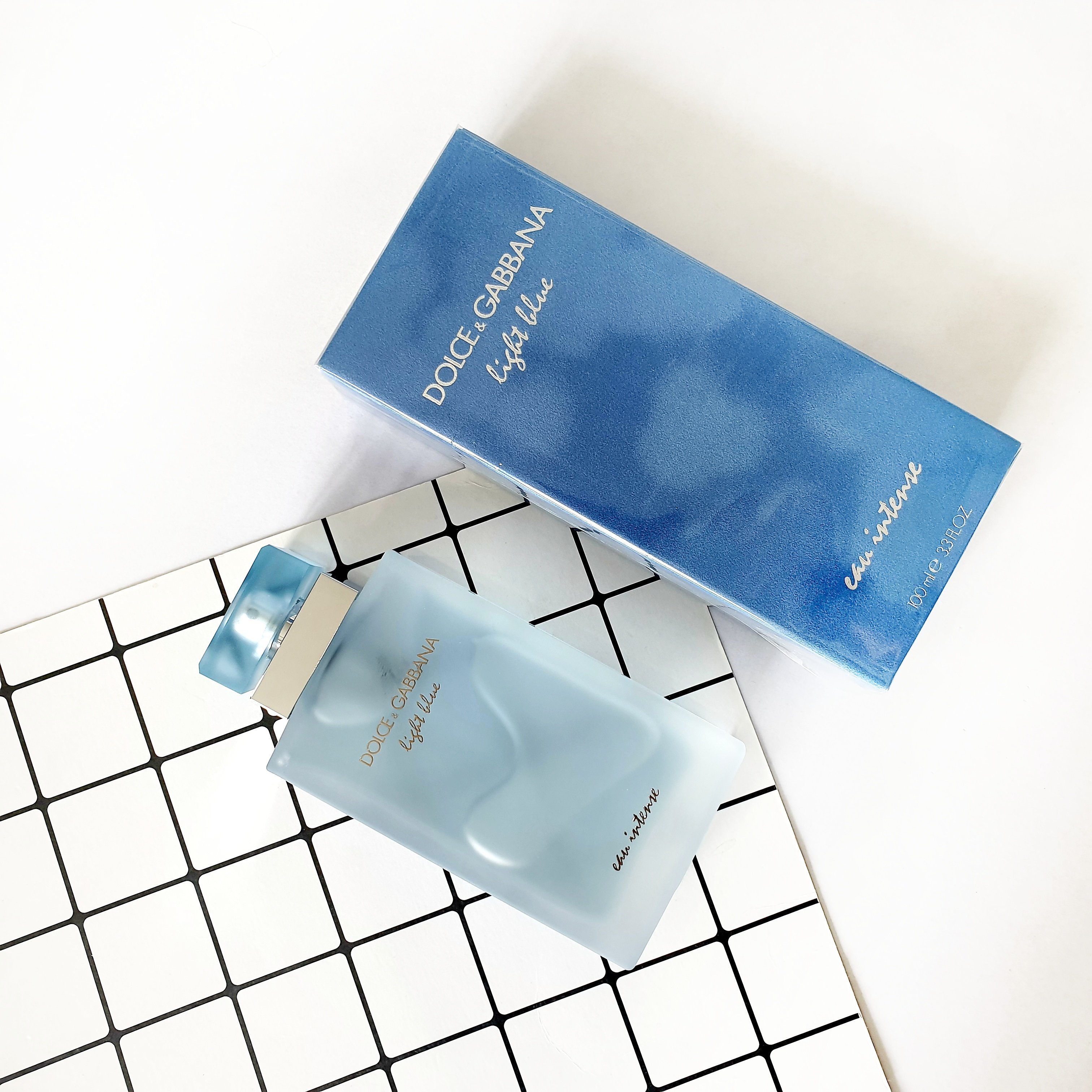 Light Blue Intense Pour Femme - Mùi hương của biển hè tươi mát.