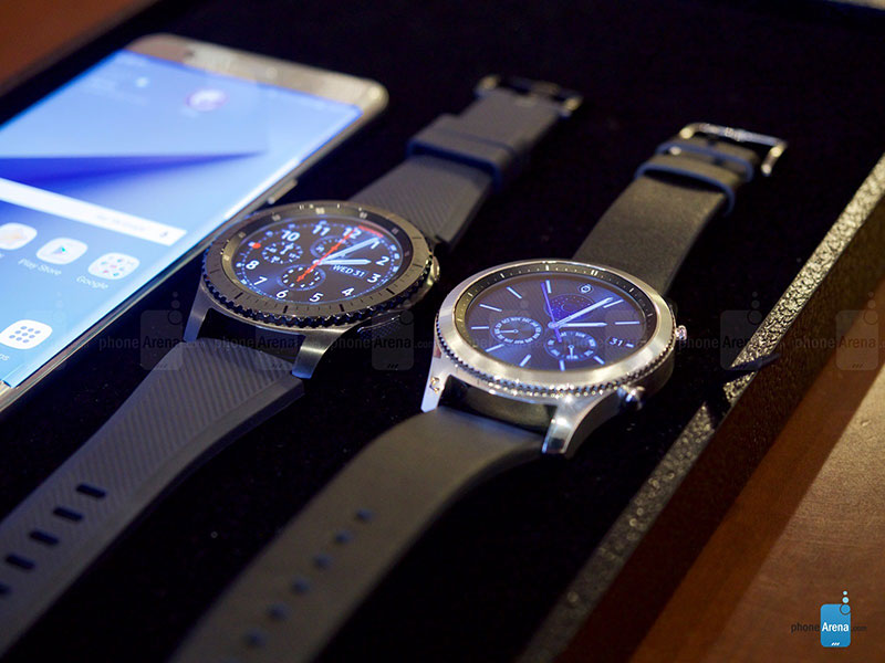 Trên cổ tay Gear S3 Frontier thể hiện rõ bản lĩnh đàn ông!