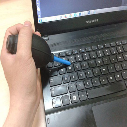 Làm sao để laptop tránh bị chai pin