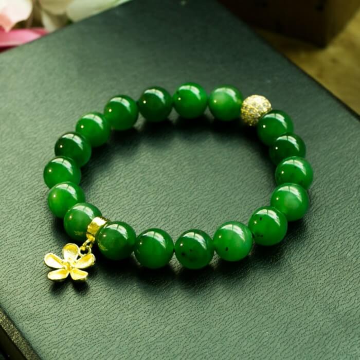 Phụ nữ hiện đại dùng trang sức phụ kiện như thế nào?