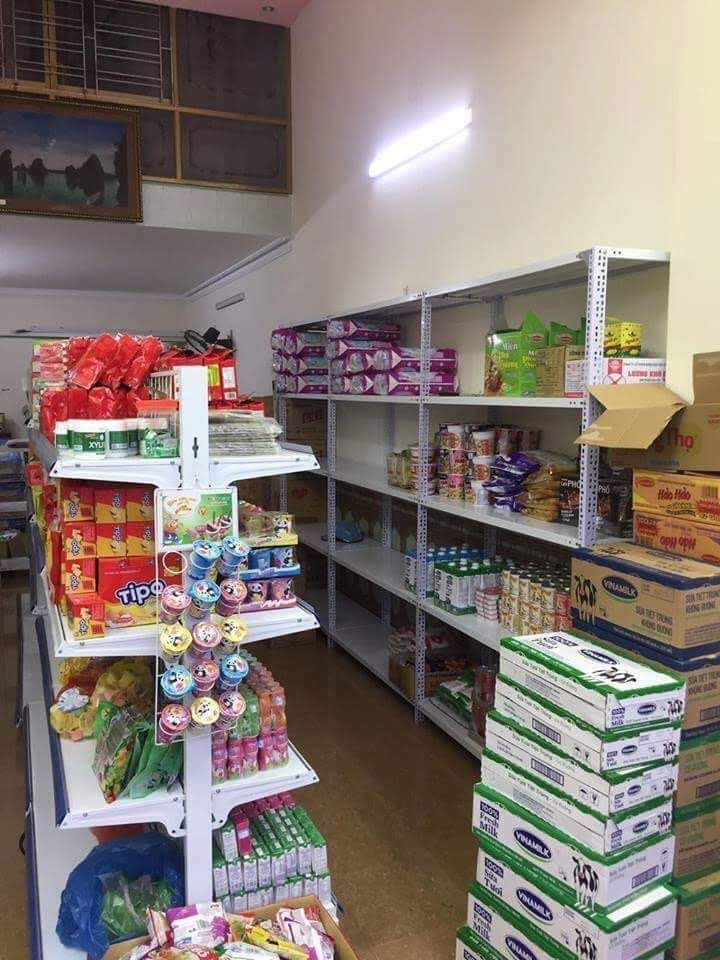 giá kệ siêu thị
