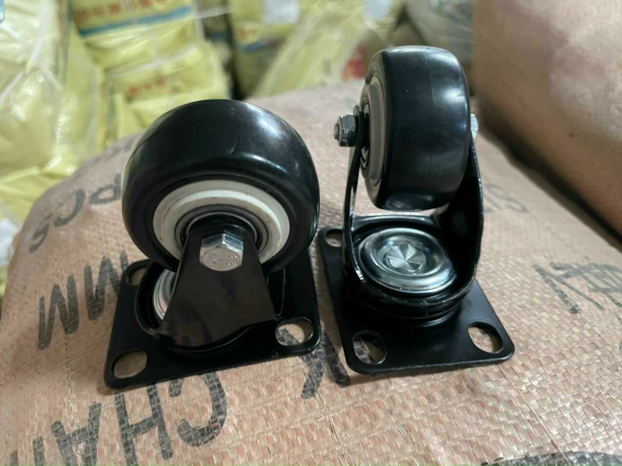 Bánh xe PVC , viền đen trắng , 4F,5F,6F,7F