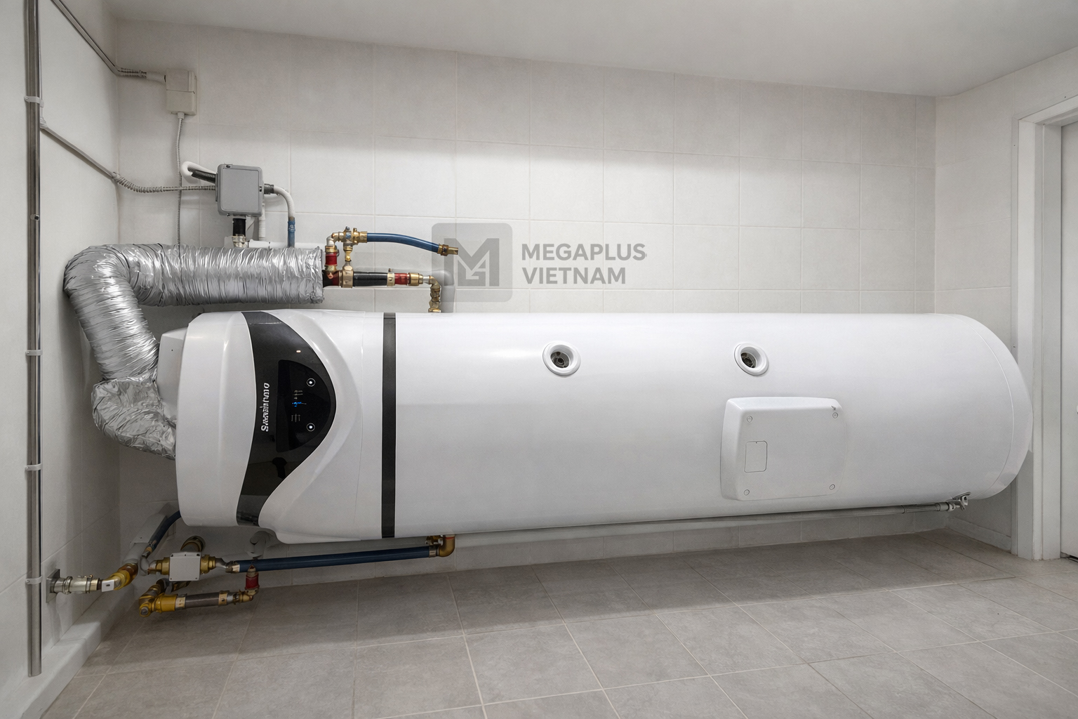 Thực tế lắp đặt bình nước nóng Ariston 300 lít STAB tại công trình biệt thự cao cấp