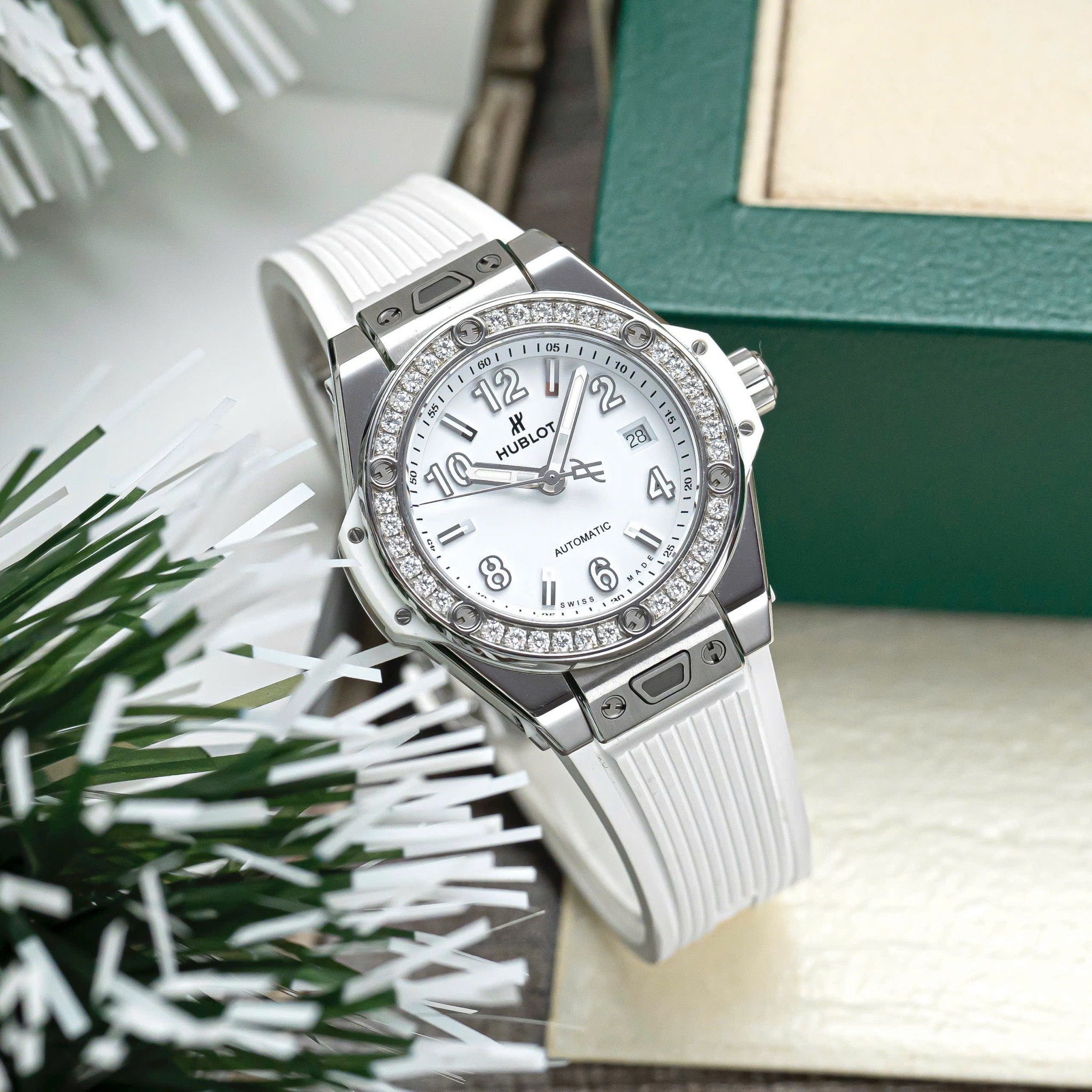 hublot-bigbang-one-click-steel-white-diamonds-33mm-485-se-2010-rw-1204