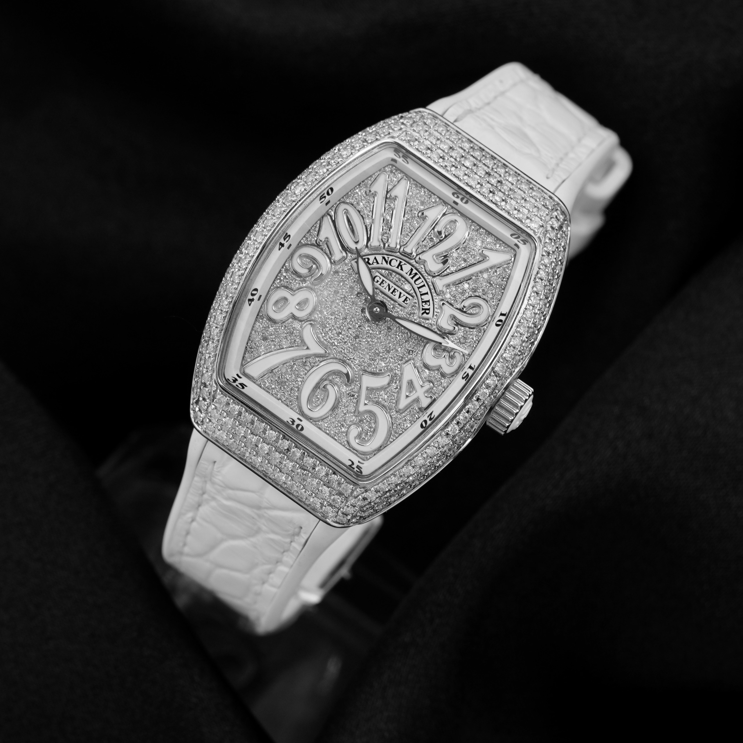 franck-muller-vanguard-v32-lady-quartz-diamond-white-dial