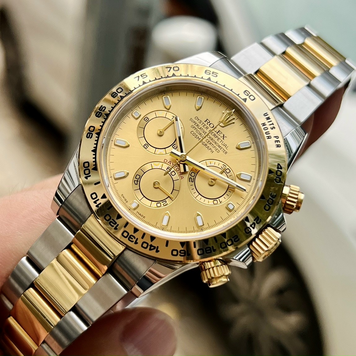 rolex-cosmograph-daytona-champagne-dial-watch-116503-0003