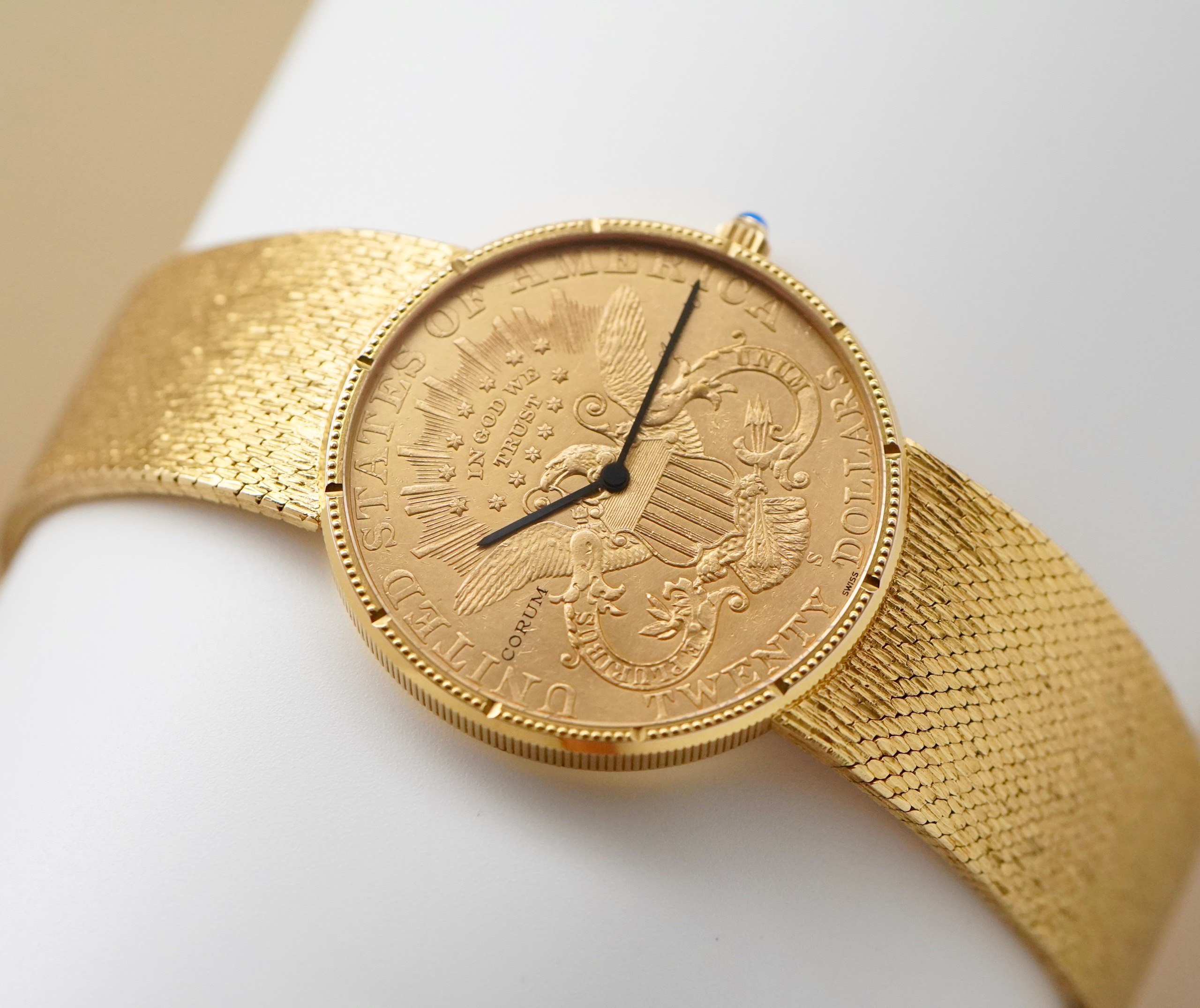 dong-ho-corum-twenty-dollar-18k-gold