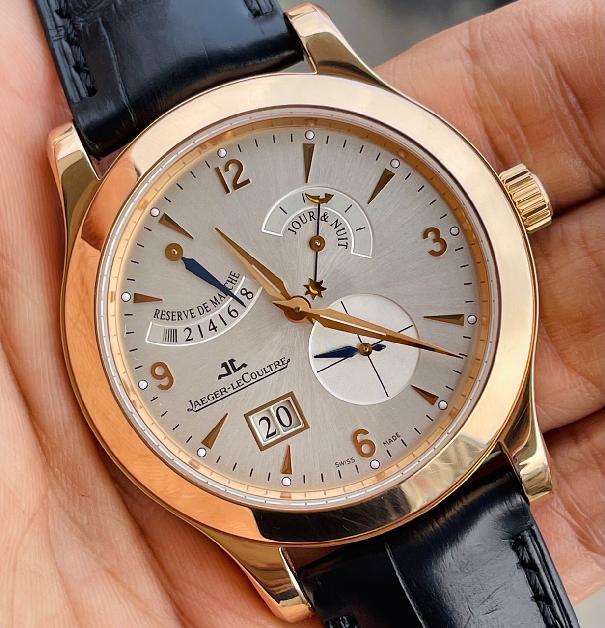 dong-ho-jaeger-lecoultre-master-eight-days-power-reserve-rose-gold-146-2-17