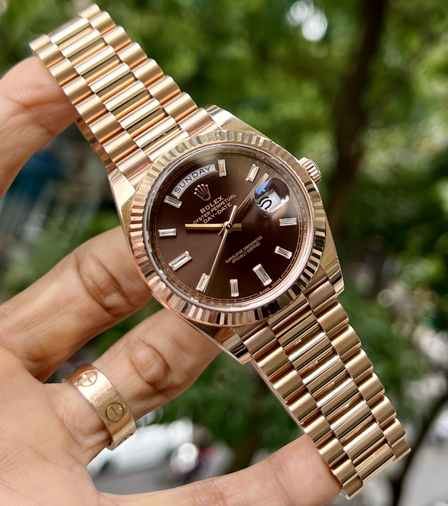 rolex-day-date-40mm-everose-gold-chocolate-dial-228235
