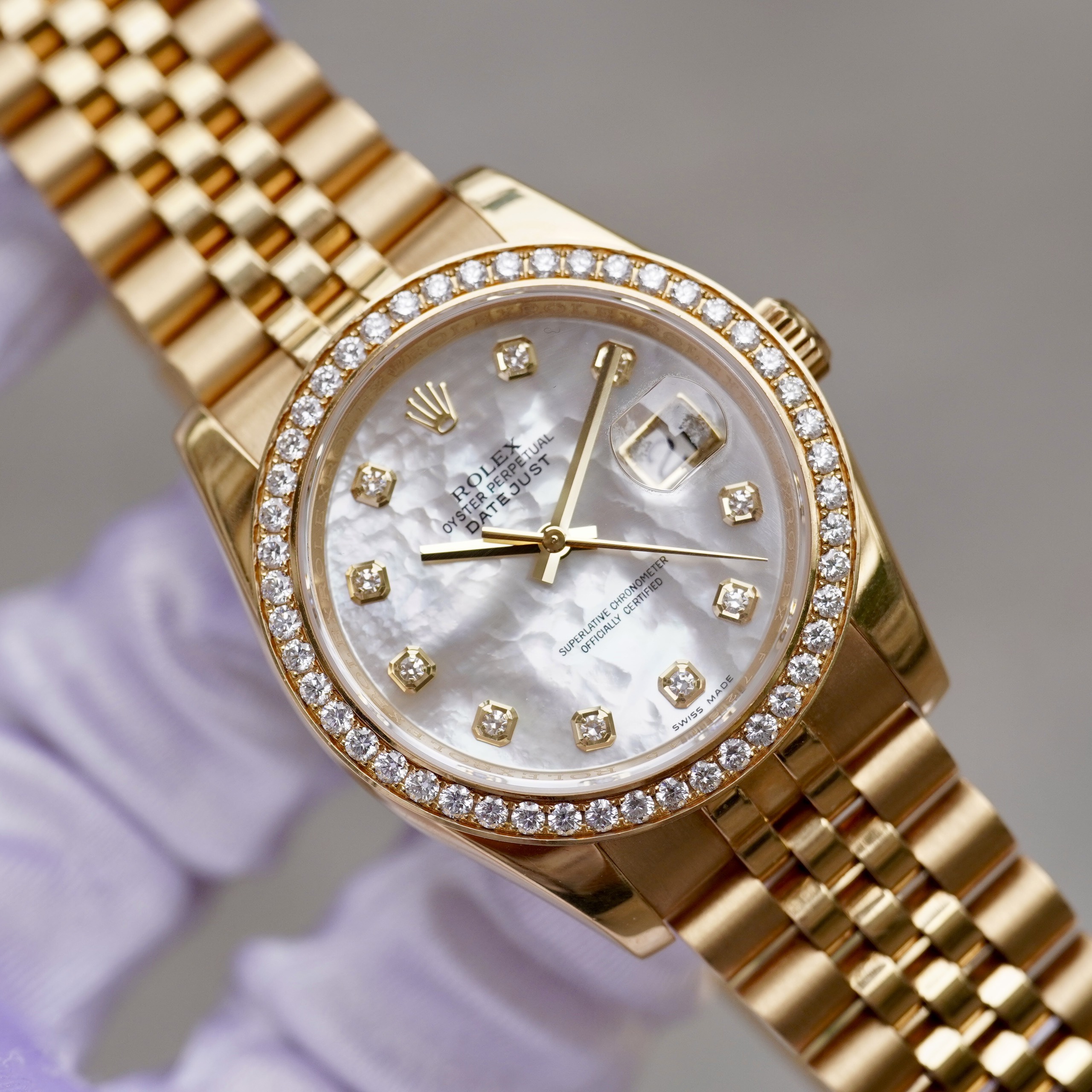 dong-ho-rolex-archive-datejust-36mm-yellow-gold-116238-white-mop-diamonds