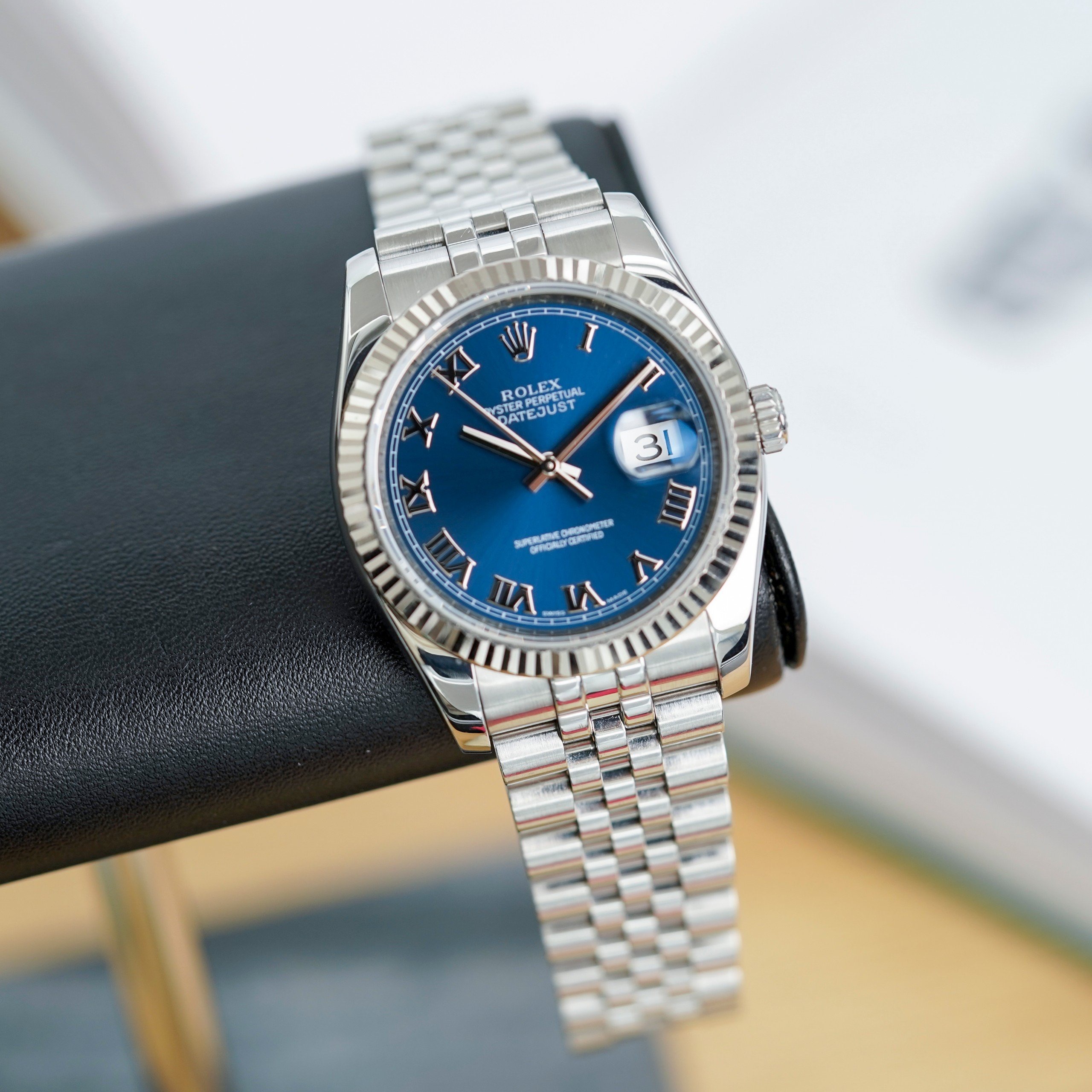 rolex-datejust-116234-blue-dial-roman-jubilee