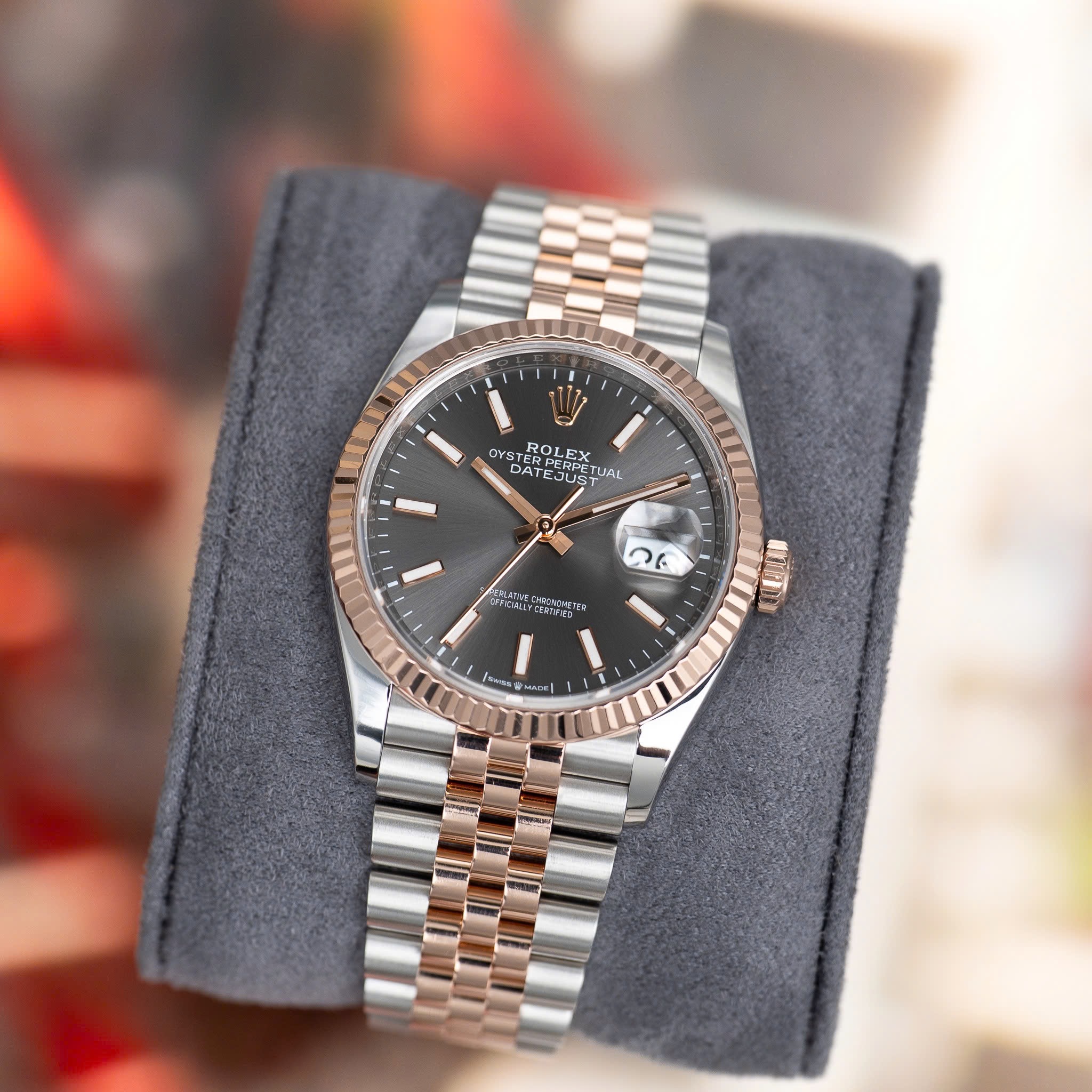 rolex-date-just-126231-grey-index-demi-rose-gold-18k
