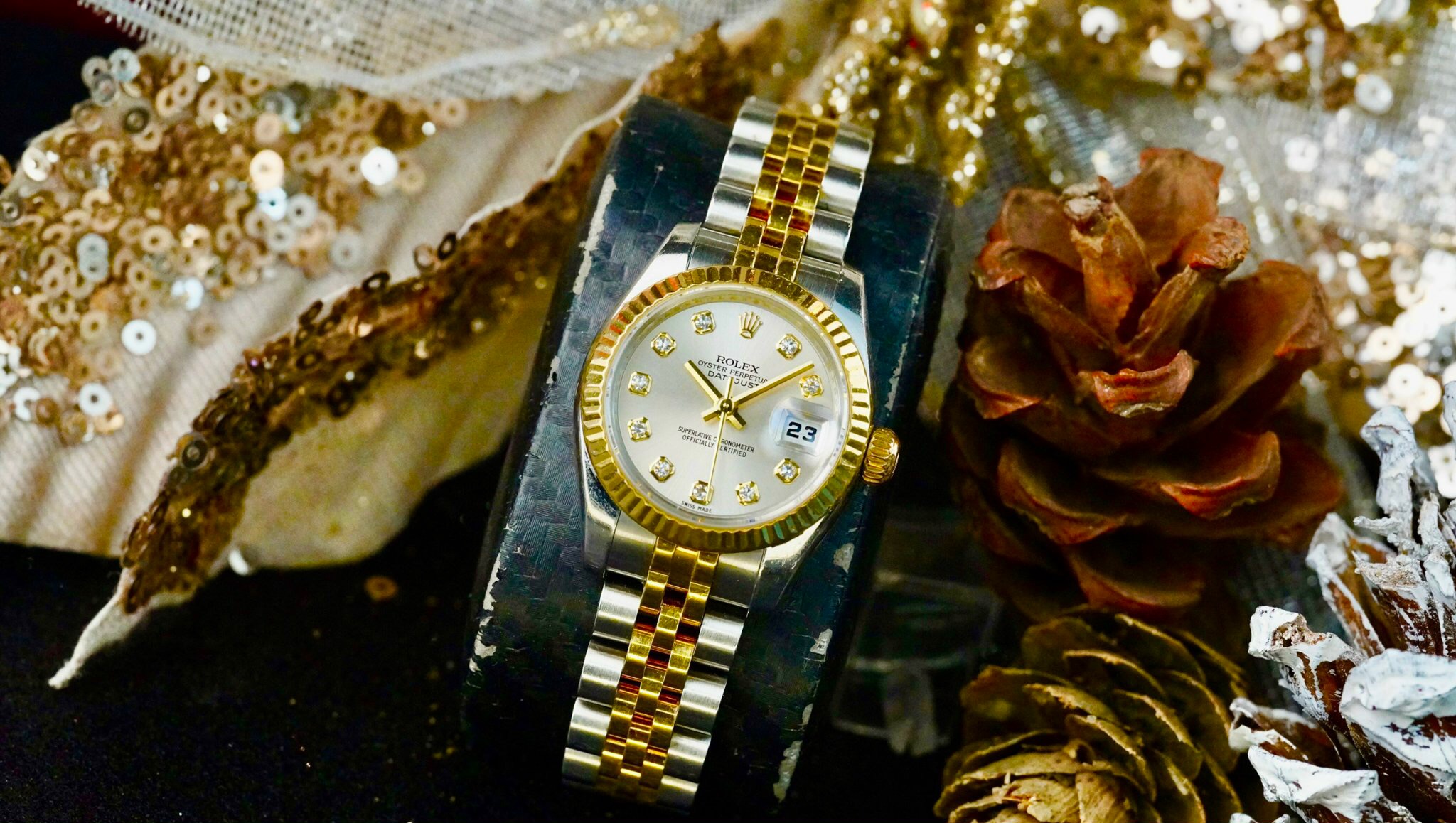 dong-ho-rolex-lady-datejust-26-mat-tia-xam-179173