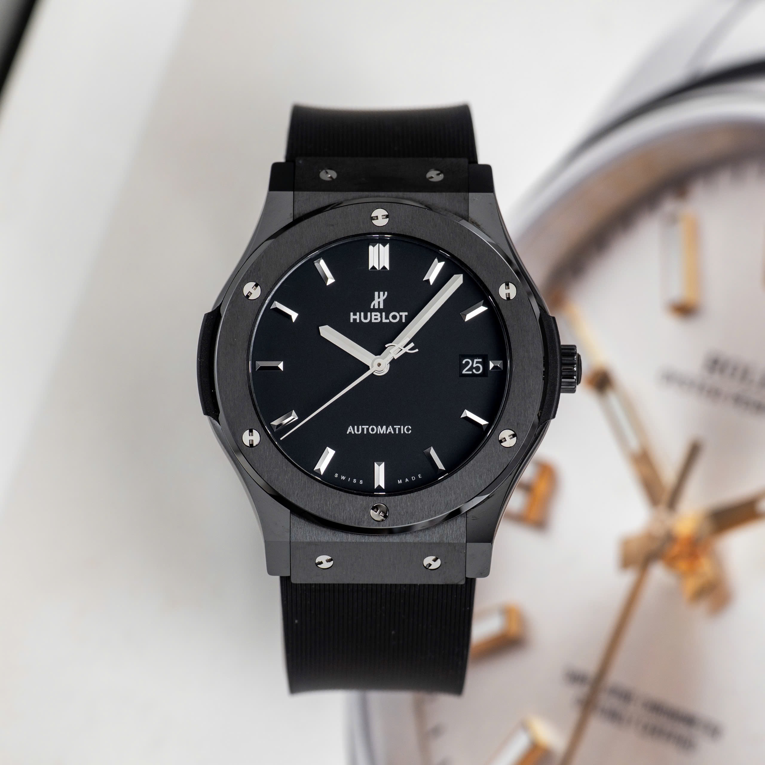 hublot-classic-fusion-ceramic-automatic