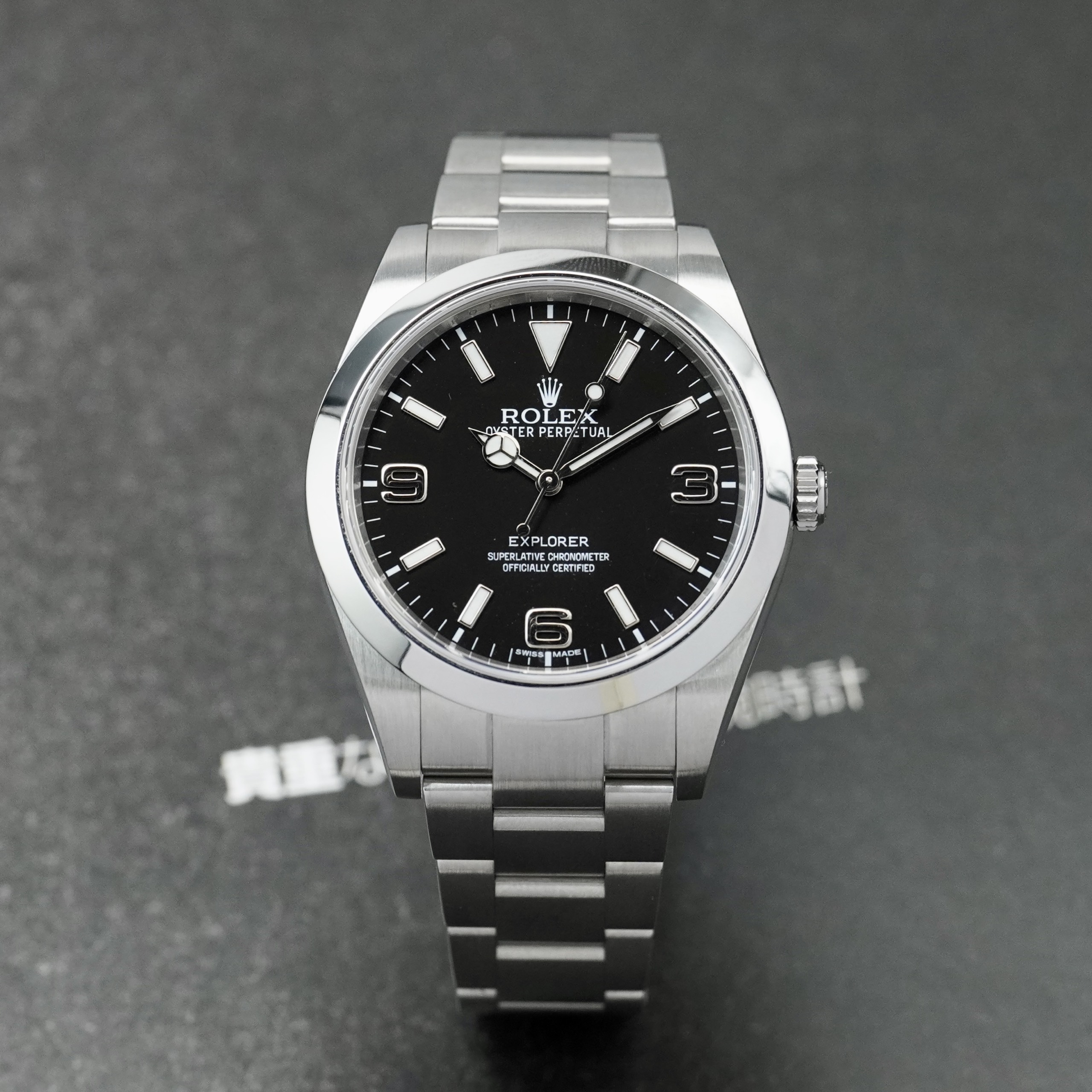 rolex-explorer-black-dial-stainless-steel-214270-39mm