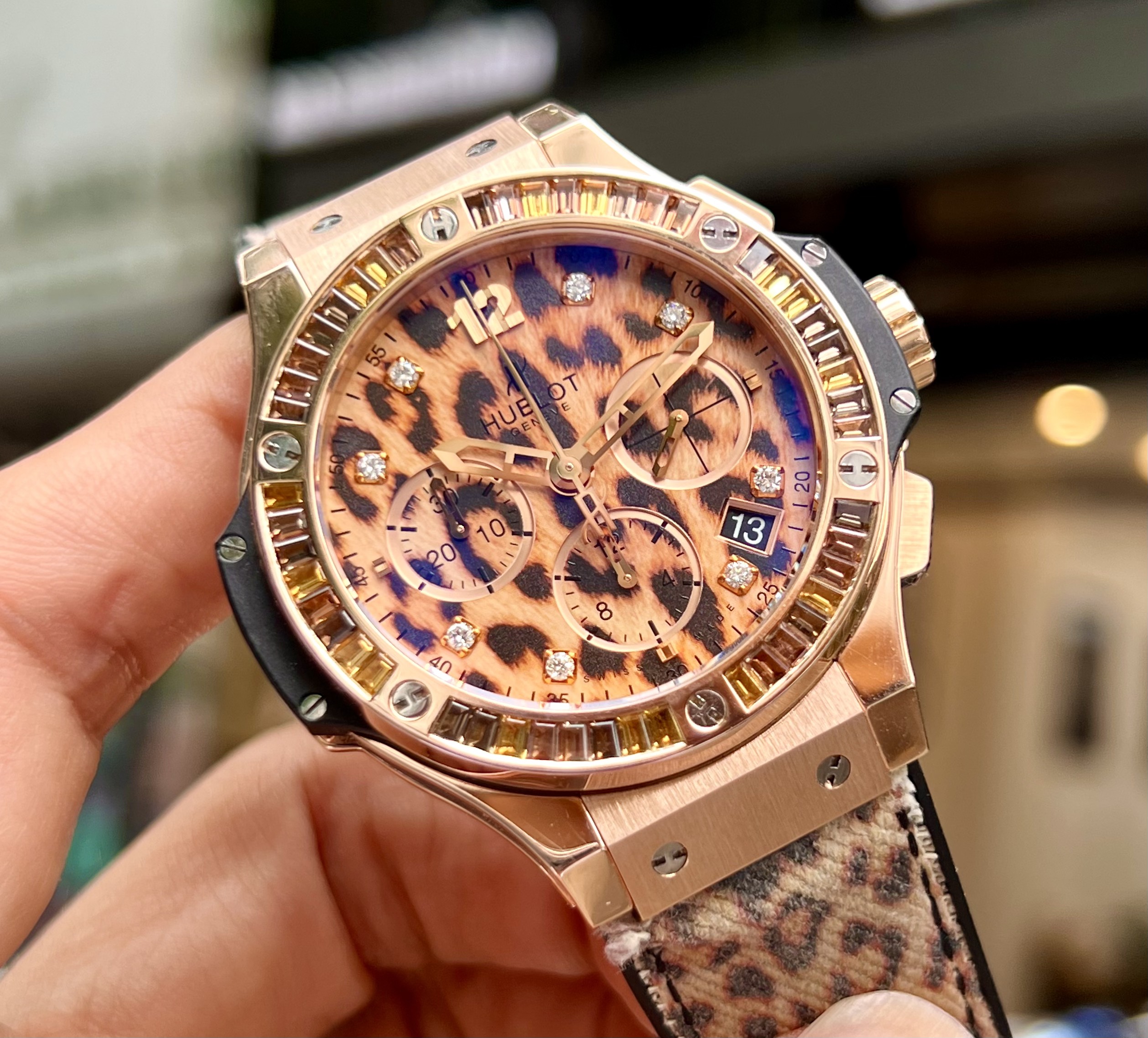 hublot-big-bang-leopard-chronograph-automatic-diamond