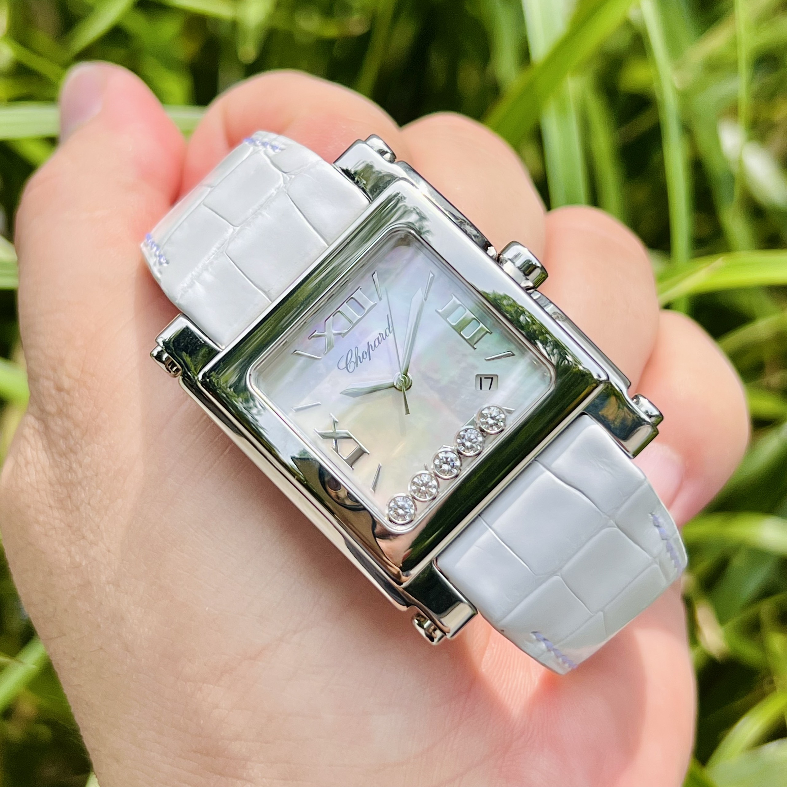 dong-ho-chopard-happy-sport-square-5-floating-diamonds-ref-288447-3008