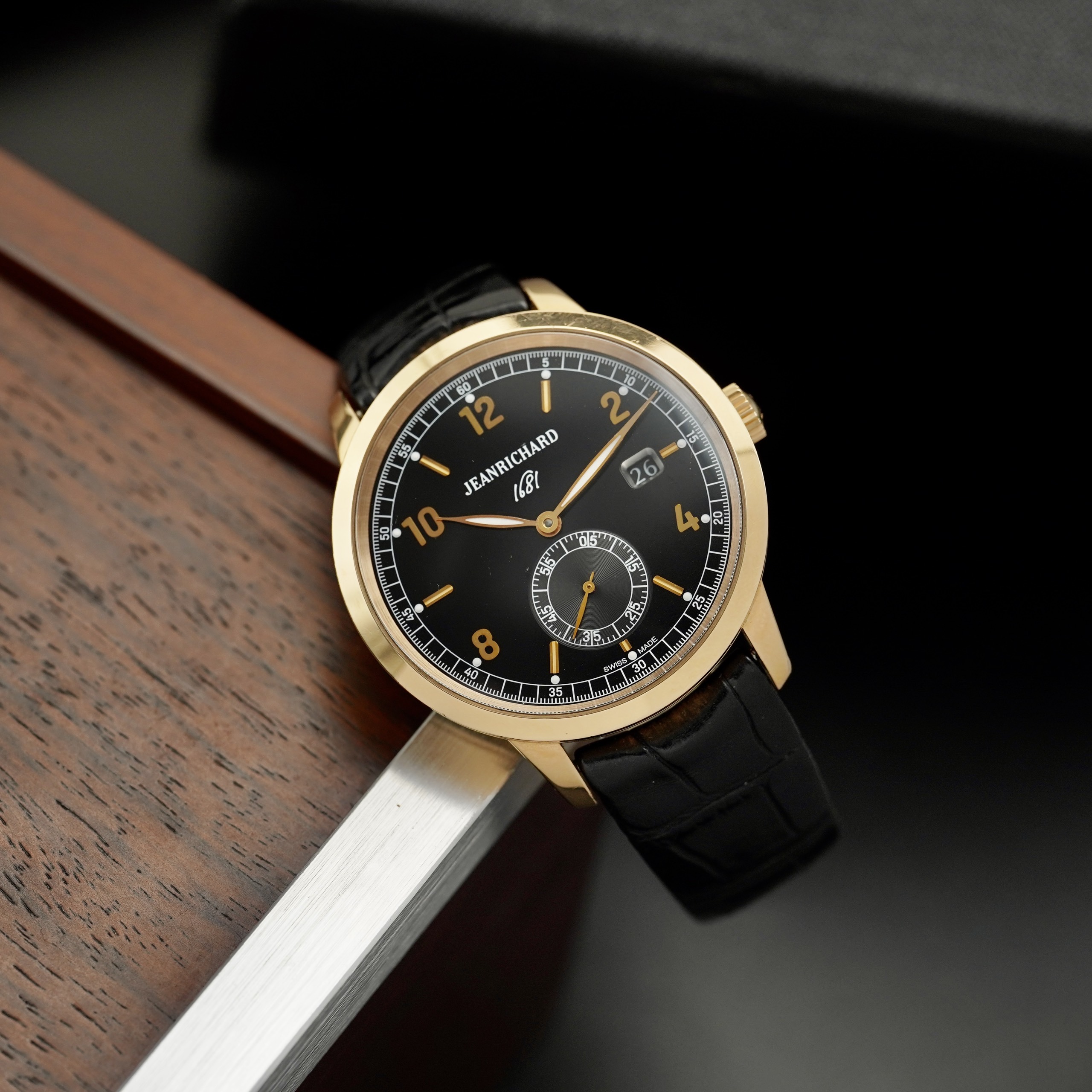 jeanrichard-1681-ronde-solid-18k-rose-gold-60310-52-651-aa6-41mm