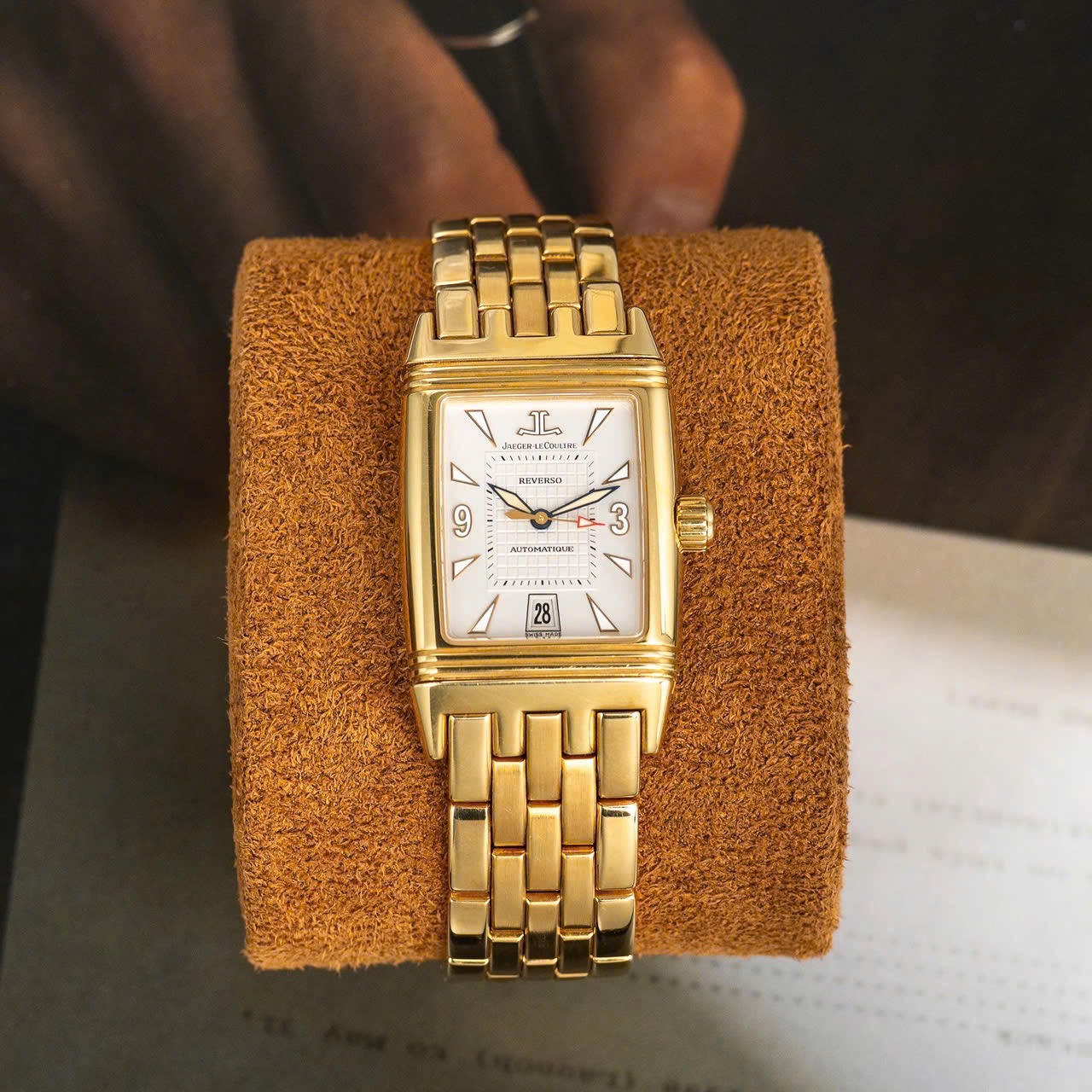 jaeger-lecoultre-reverso-18k-yellow-gold-reverso-gran-sport