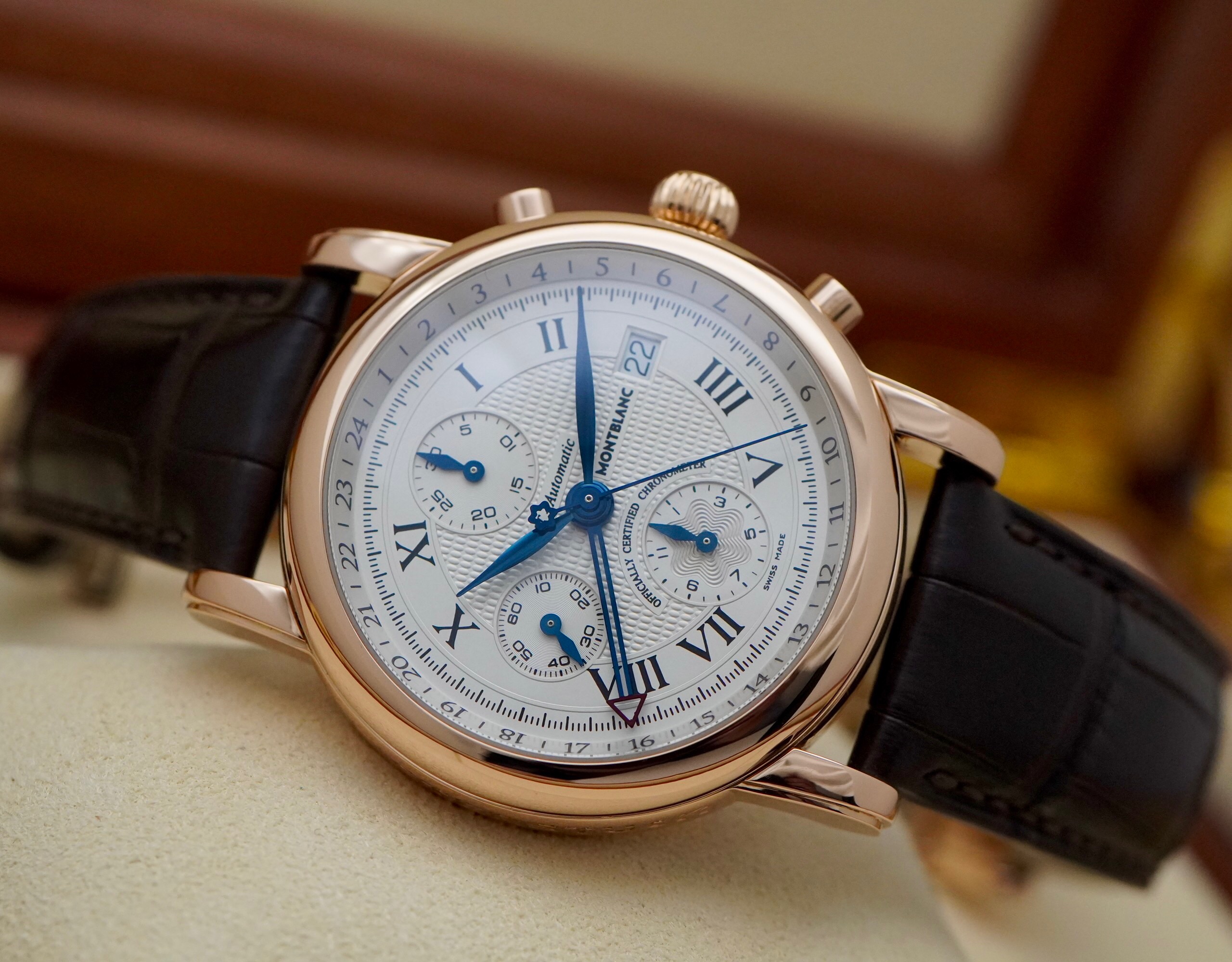 dong-ho-montblanc-star-traditional-gmt-chronograph-18kt-rose-gold-101638