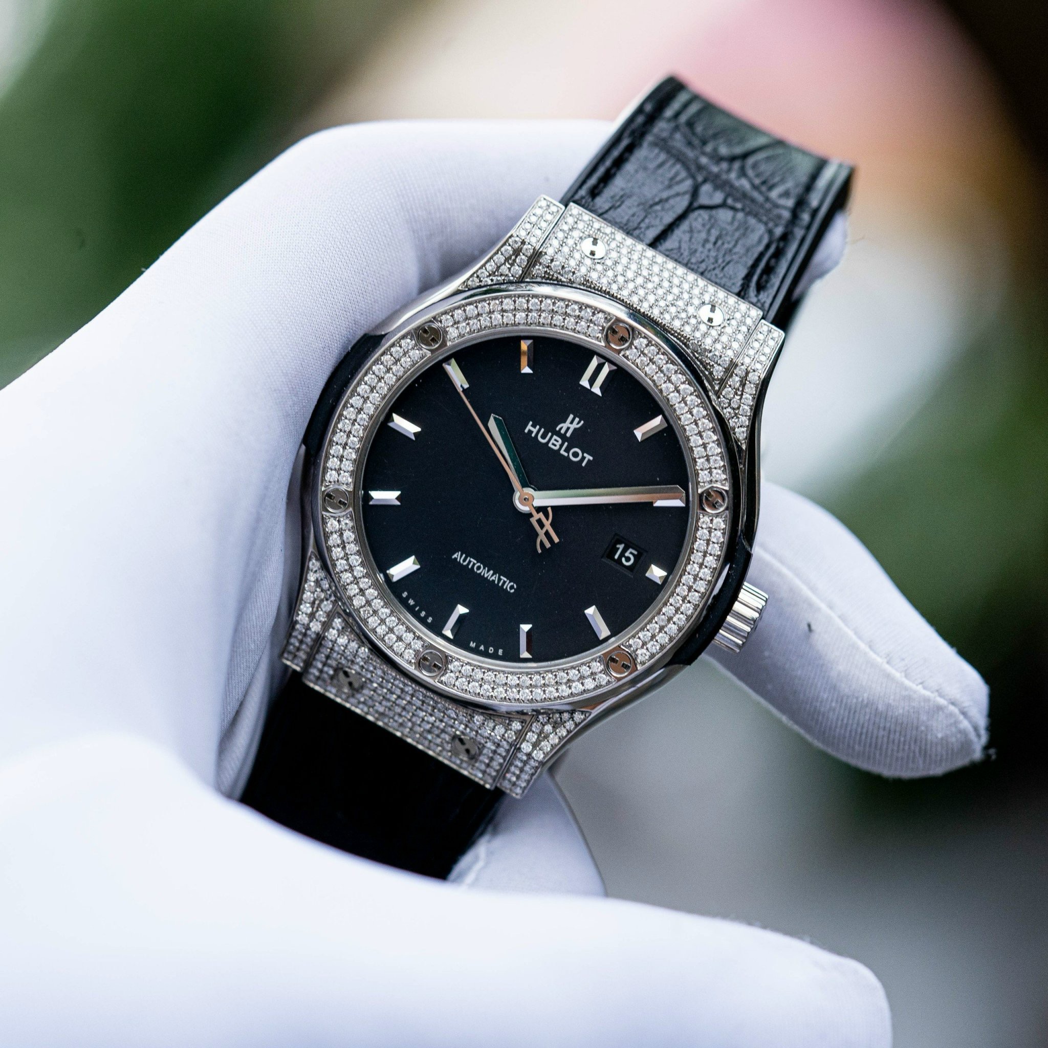 hublot-classic-fusion-full-pave-diamond-42mm-542-nx-1171-lr