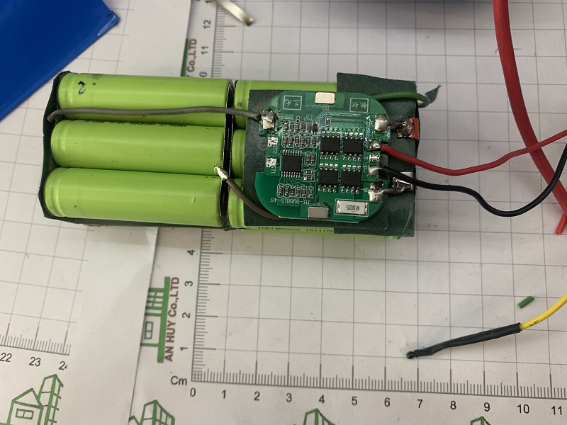Khối pin robot hút bụi