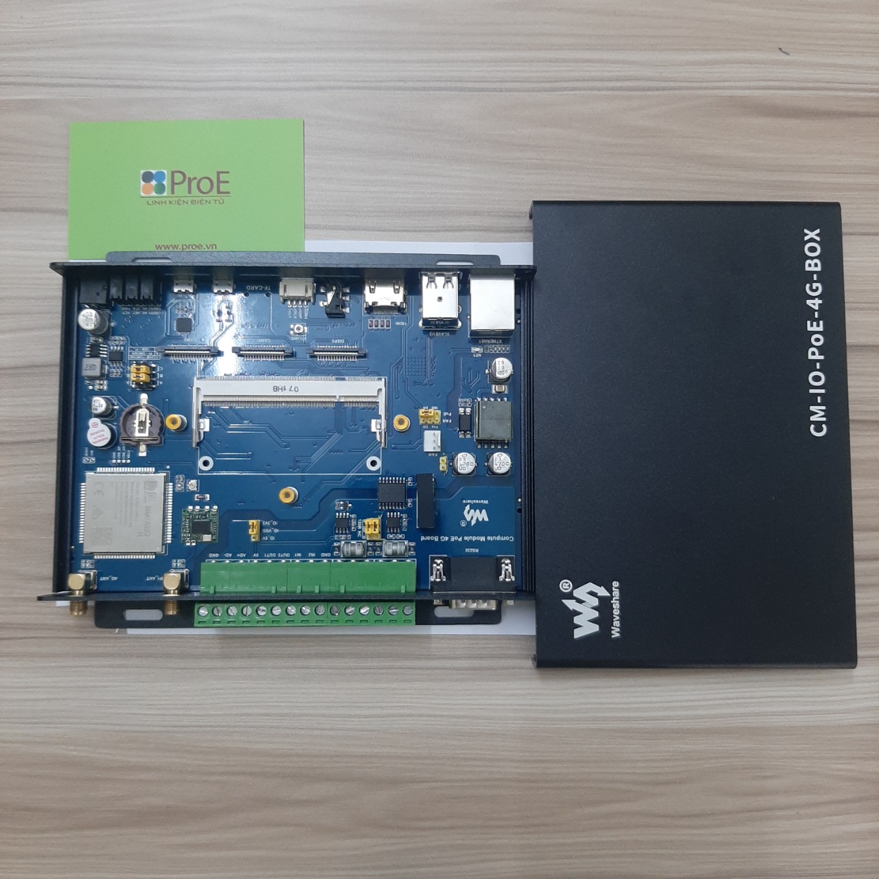 Industrial IoT Mini-computer Add-ons, 4G / PoE Features, Based on ...