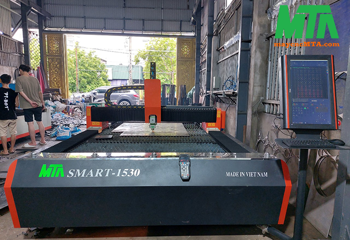 máy cắt laser fiber