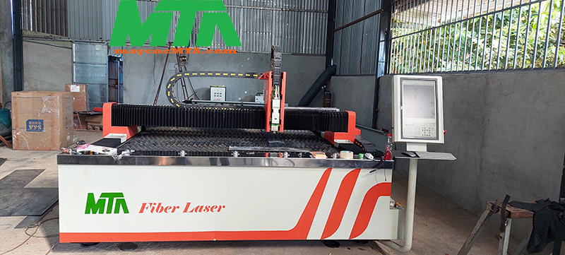 giá máy cắt laser fiber 1000w