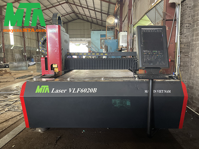 máy cắt cnc laser